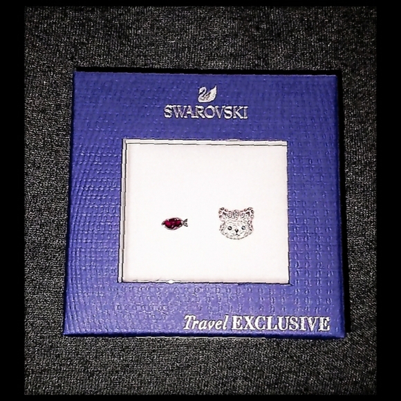 Swarovski Jewelry - NEW EXCLUSIVE💥SWAROVSKI CAT&FISH EARRINGS IN BOX